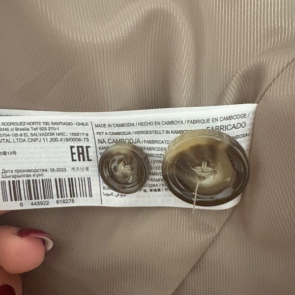 Double breasted micro houndstooth blazer from Mango - Picture 3 of 6